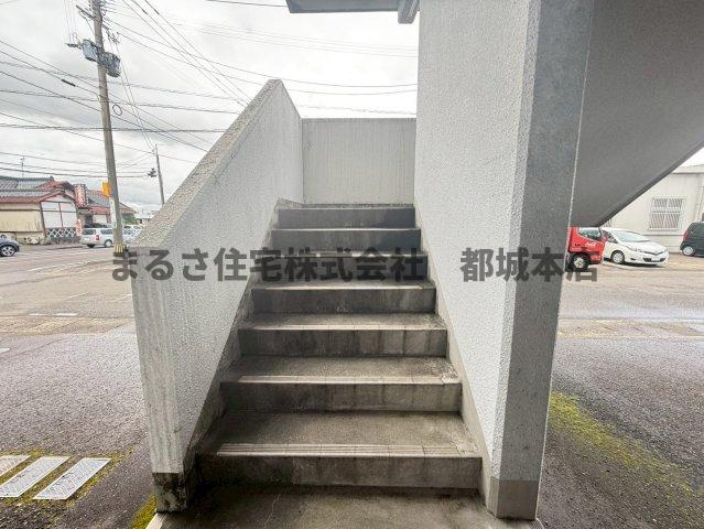 サンライズ都北のロビー