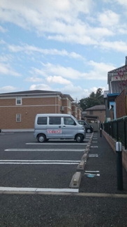 【駐車場】