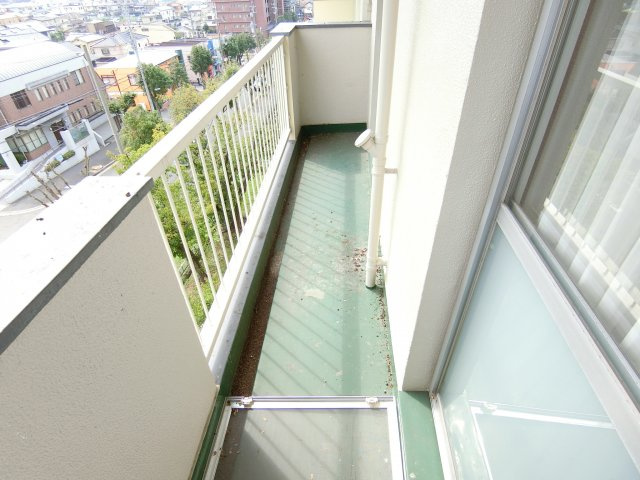 金剛第三住宅221棟のバルコニー