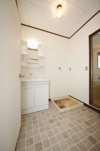 マンション杉の洗面所