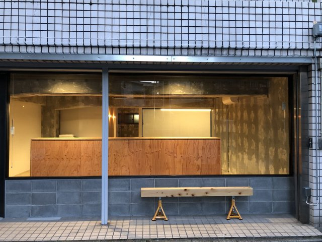 KATOビルのエントランス