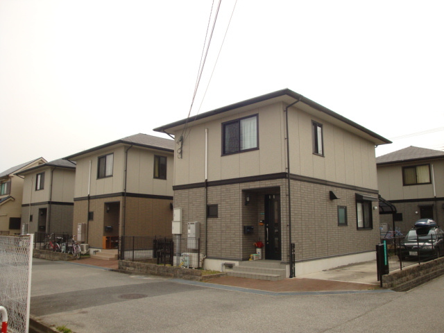 堀古タウンハウスの外観