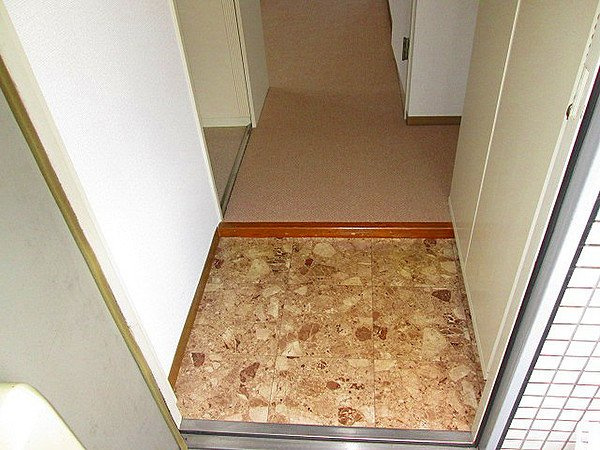 グリーンノート青谷の玄関