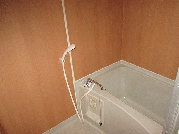 グリーンノート青谷の浴室