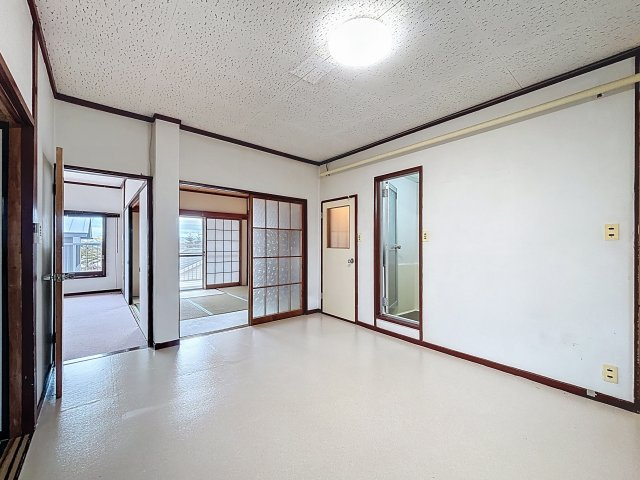 天空の山暮らしの居間・リビング|生活導線がまとまっています＾＾