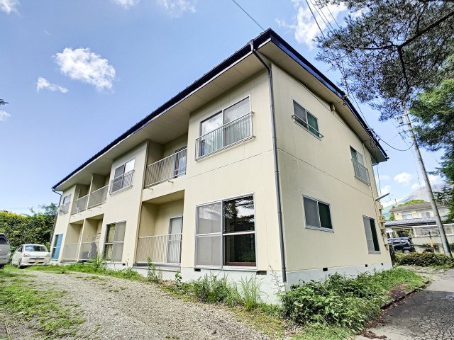 天空の山暮らしの洋室|シンプルな間取りですが、とっても広く感じるお部屋です☆
