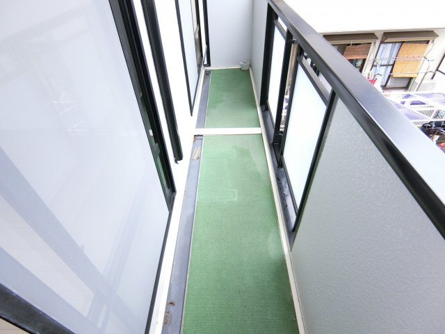 サンシャインハイツのバルコニー