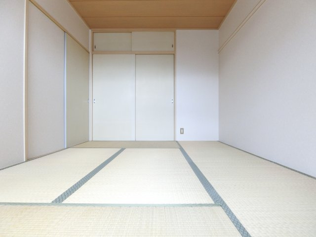 サンシャインハイツの寝室