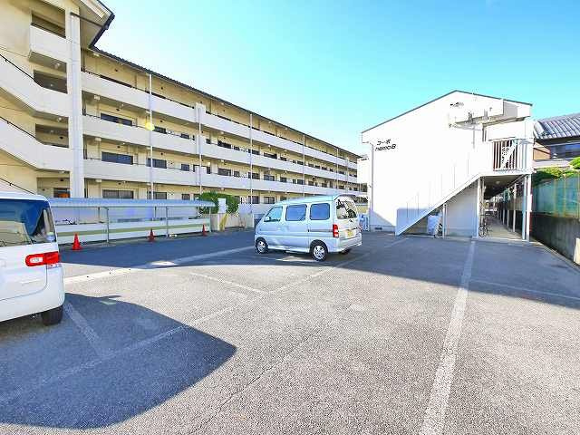 コーポｎａｍｏ　Ｂ棟の駐車場|駐車場です