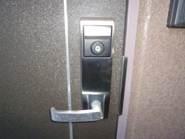 コンフォールのセキュリティ|カードキー