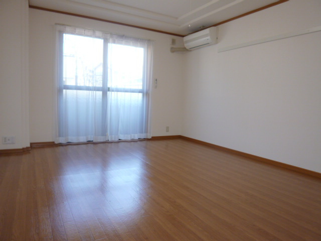 コンフォールの居間・リビング|洋室