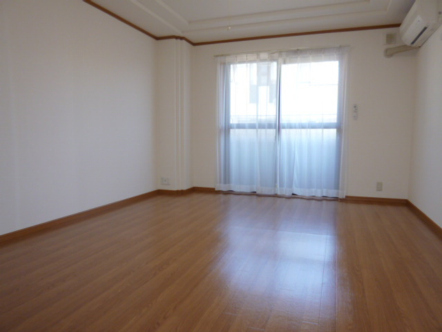 コンフォールの寝室|洋室