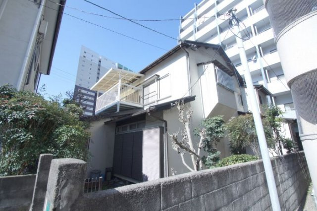 那の川戸建Ⅱの外観|那の川戸建Ⅱ(1-2階）
ベランダ付き