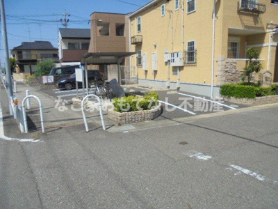 【駐車場】 | ヴィラ・グランシャリオ