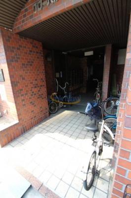 【エントランス】 | グローバル野田 | ゆとりのあるエントランスです