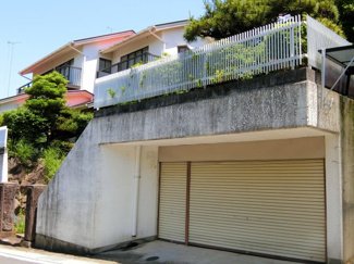 【駐車場】 | シャッター付ガレージ