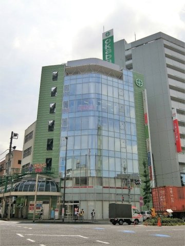 オカバツインタワービル イーストの外観