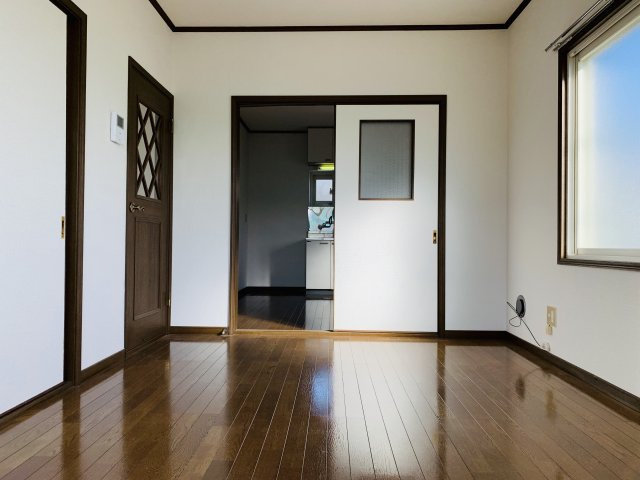 サントルモトミヤ　Eの内装