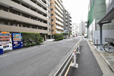 【周辺】 | ラ・メルシー大森EST | 前面道路