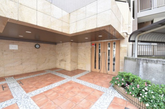 【エントランス】