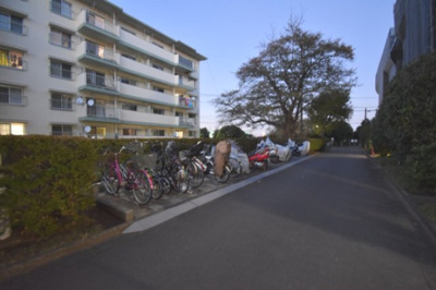 【駐車場】 | 六ッ川台団地2街区3号棟