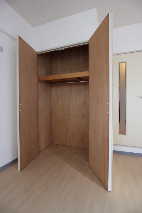 YKハイツ旭が丘の収納