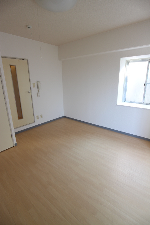 YKハイツ旭が丘の寝室