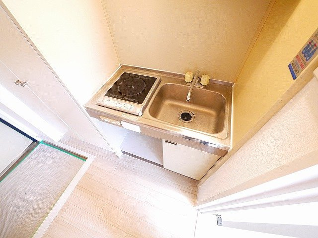 City PALACE21　郡山九条　パート1のキッチン|コンパクトなキッチンで掃除もラクラク