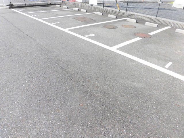 グリーンフィールド21の駐車場