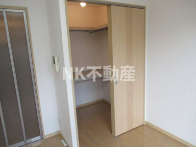 【収納】 | ヴィブレ・メゾンドゥ（八戸ノ里賃貸） | ウォークインクローゼットです