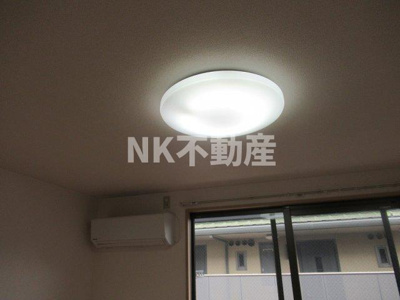 【設備】 | ヴィブレ・メゾンドゥ（八戸ノ里賃貸） | 証明は残置物になります