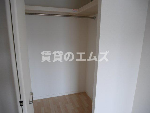 【収納】 | Ｆ・ＳＴＡＧＥ博多駅南 | Ｆ・ＳＴＡＧＥ博多駅南のウォークインクローゼット