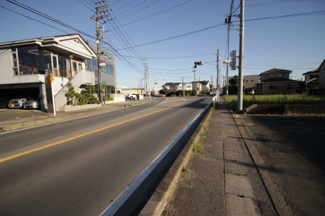 【前面道路含む現地写真】