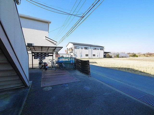 ソレイユ（田部町）のその他|物件の前のスペースです