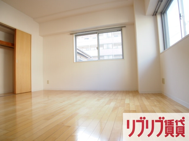 リエス千葉新宿の居間・リビング