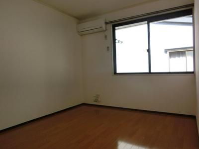 【洋室】 | メゾン・ラフィーネ