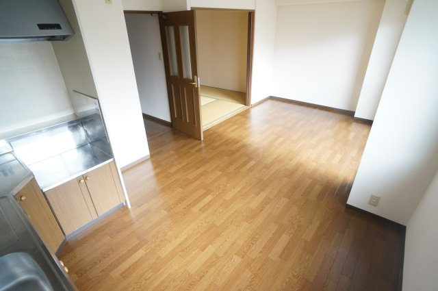 エリシオン宝塚の居間・リビング