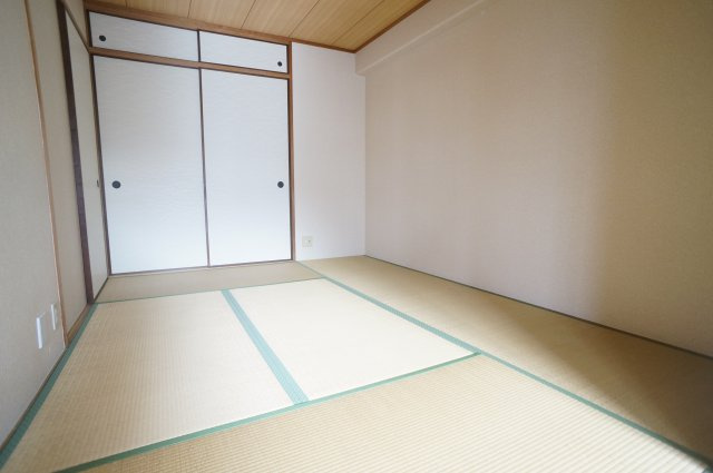 エリシオン宝塚の和室