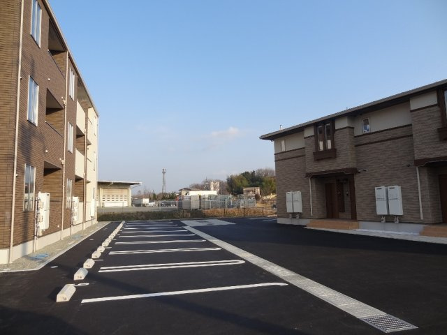 シュトラール　ドリットの駐車場