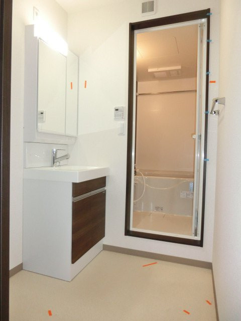 フジパレス三津屋Ⅰ番館の洗面所