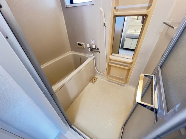 サントス泉ヶ丘の浴室