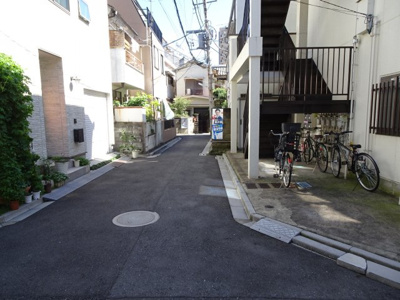 【周辺】 | 中根岸レジデンス | 中根岸レジデンス　物件前