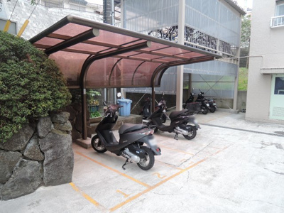 【その他共用部分】 | 横浜東本郷マンション | バイク置場