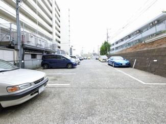 【駐車場】 | 平置き駐車場