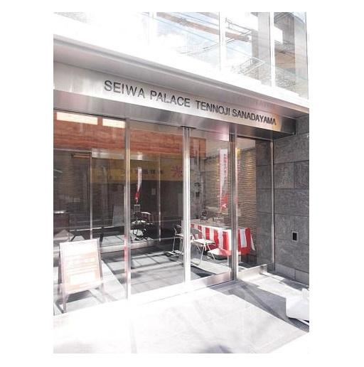 セイワパレス天王寺真田山　BRAVI不動産のエントランス|【セイワパレス天王寺真田山】落ち着いたエントランスです