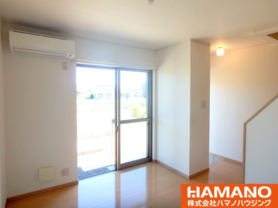 【居間・リビング】 | フェアリーコートⅠ | おしゃれな居間です