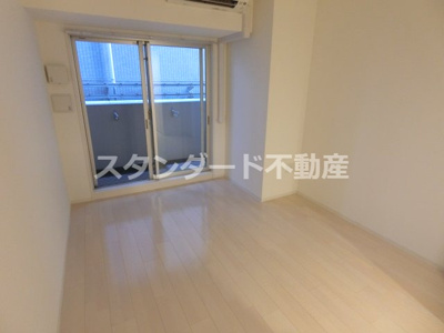 【居間・リビング】 | ファーストステージ梅田WEST