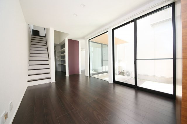 ユナイテッドテラスの居間・リビング