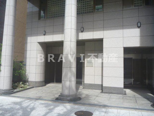 ブランクレール谷町　BRAVI不動産のエントランス|【ブランクレール谷町】ゆとりのあるエントランスです