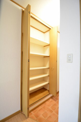 【収納】 | コーポラスパークタウンB | 大きいシューズボックス